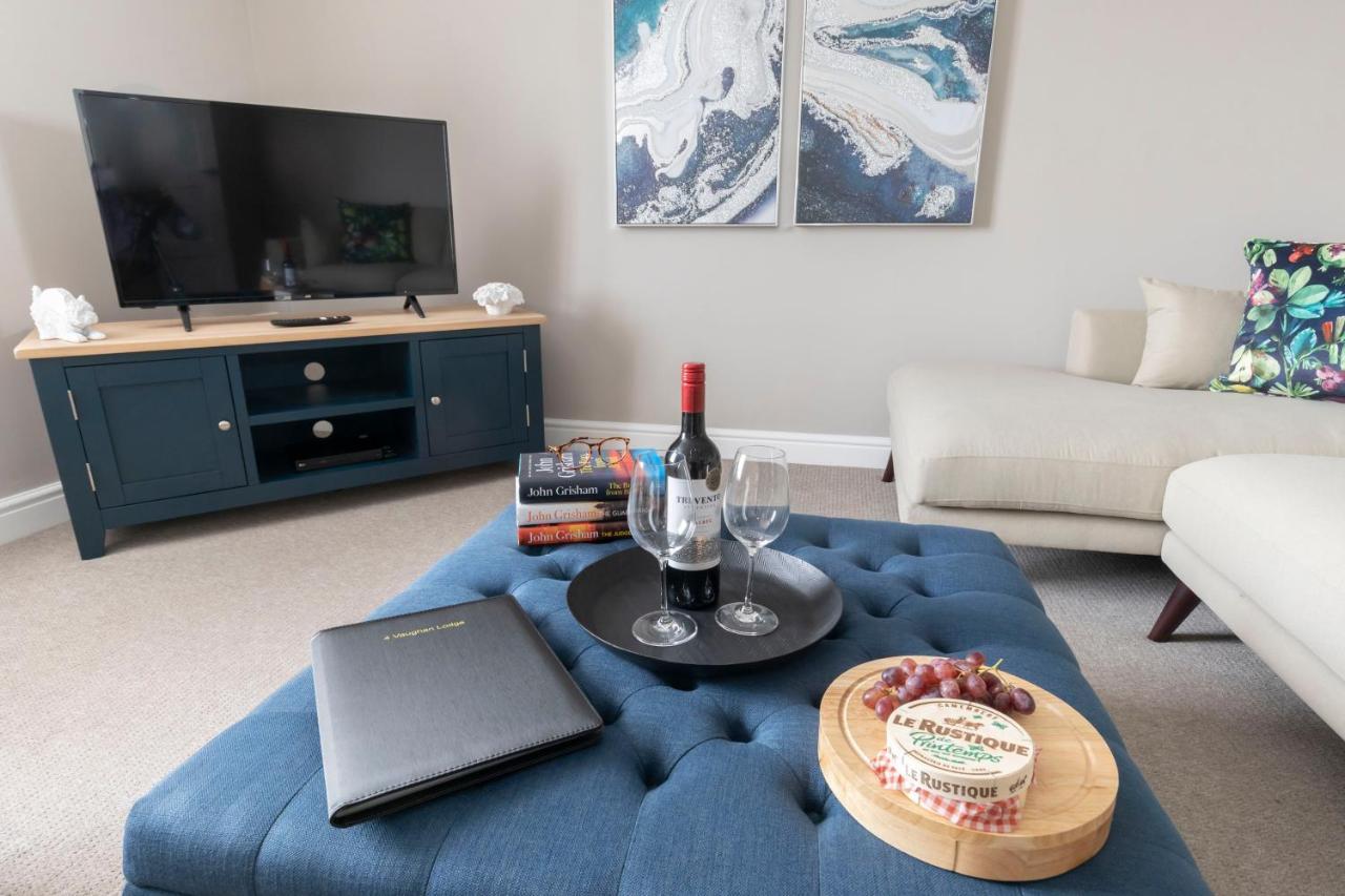 Vaughan Lodge Elegant 2-Bed Duplex With Views Near Malvern Hills Malvern Wells Exterior photo