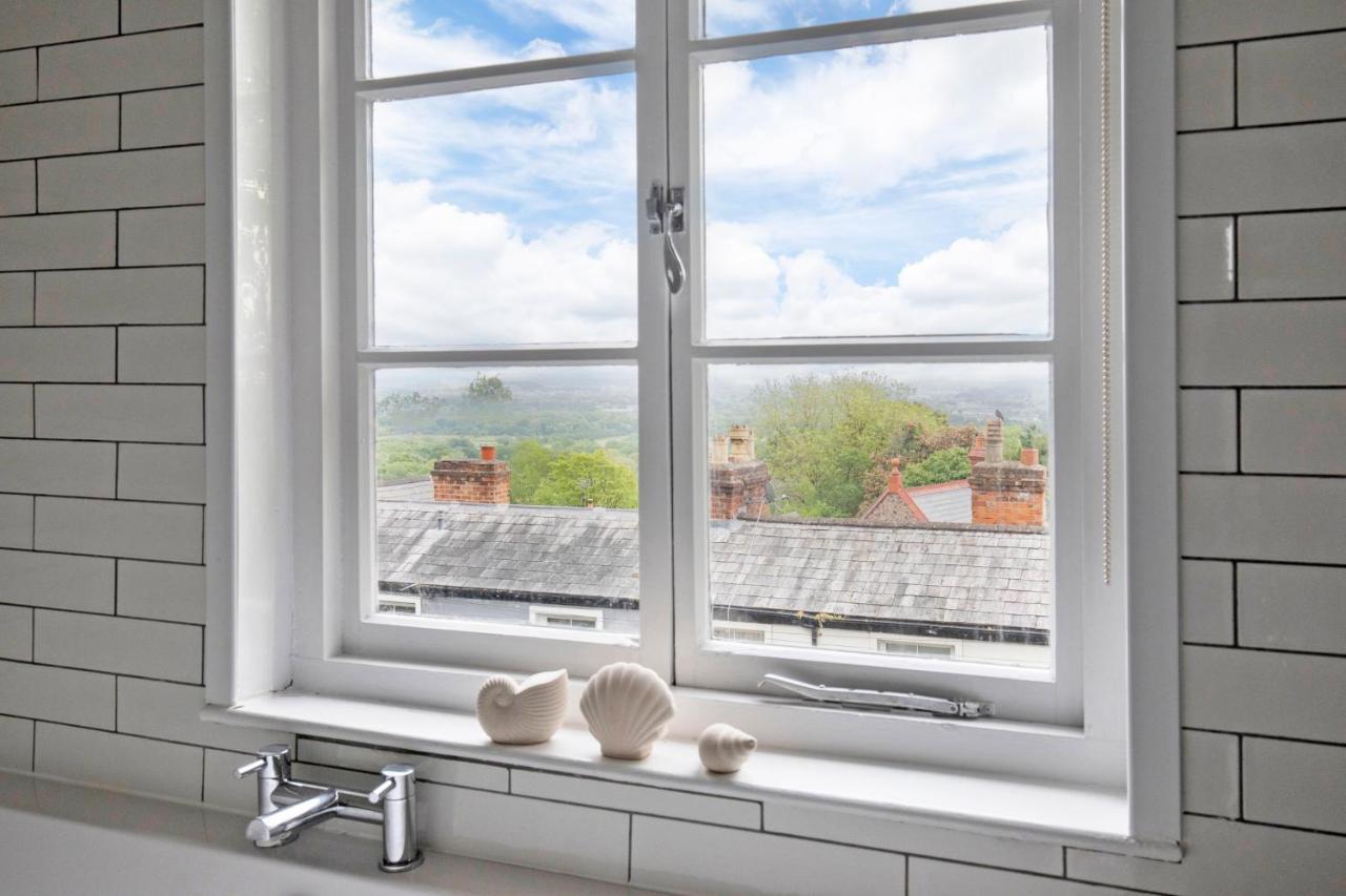 Vaughan Lodge Elegant 2-Bed Duplex With Views Near Malvern Hills Malvern Wells Exterior photo